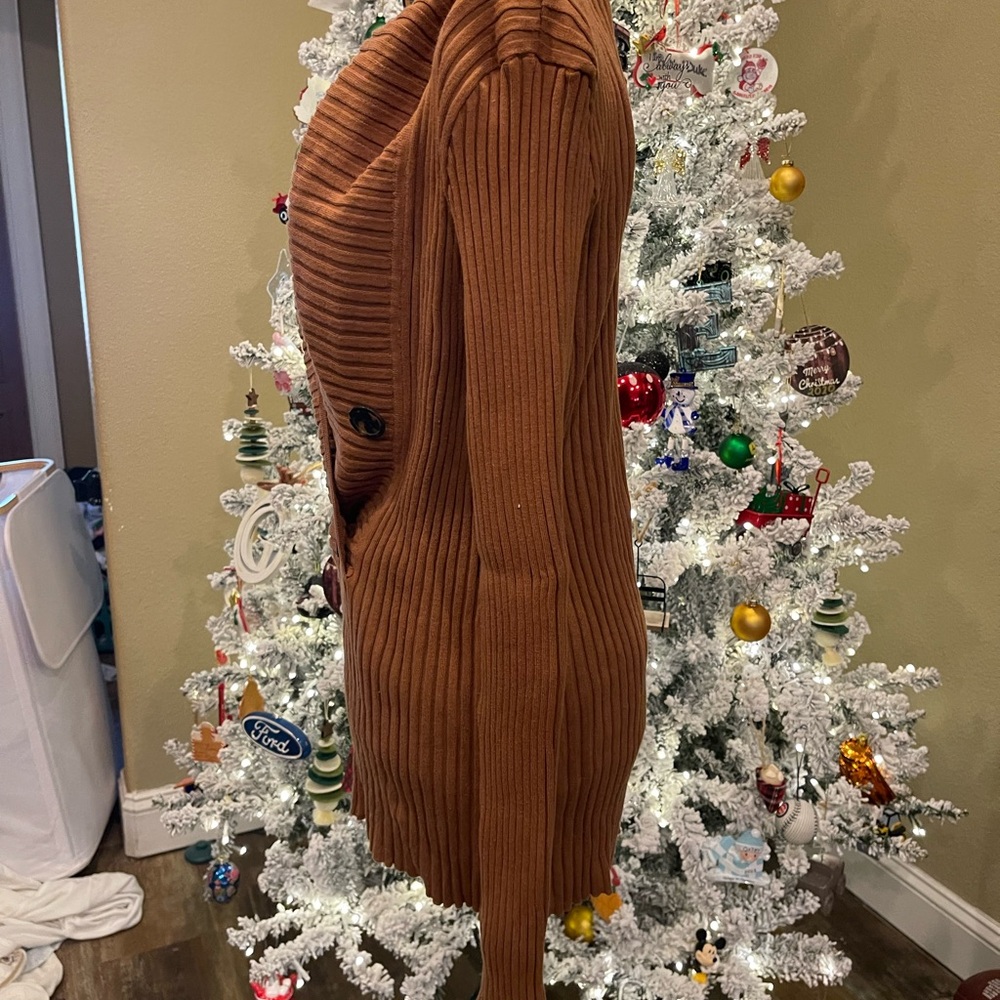 Double-Breasted Ribbed Cardigan - Picture 2 of 3